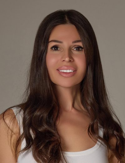 Portrait of photographer Inessa East